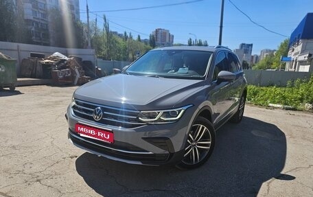 Volkswagen Tiguan II, 2022 год, 4 450 000 рублей, 3 фотография
