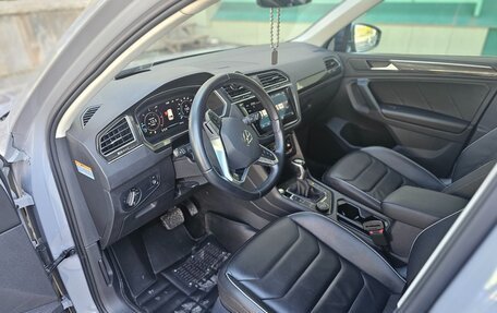 Volkswagen Tiguan II, 2022 год, 4 450 000 рублей, 19 фотография