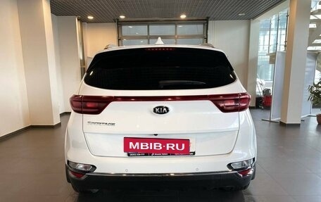 KIA Sportage IV рестайлинг, 2018 год, 2 100 000 рублей, 4 фотография