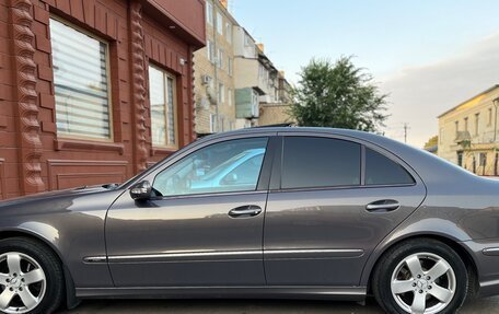 Mercedes-Benz E-Класс, 2005 год, 1 200 000 рублей, 3 фотография
