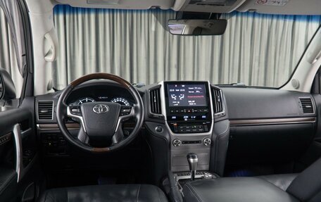 Toyota Land Cruiser 200, 2016 год, 5 149 000 рублей, 6 фотография