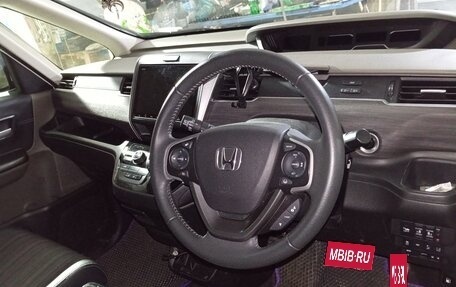 Honda Freed II, 2019 год, 1 850 000 рублей, 3 фотография