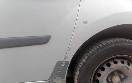 Renault Kangoo II рестайлинг, 2010 год, 699 999 рублей, 6 фотография