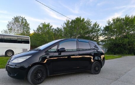 Mitsubishi Colt VI рестайлинг, 2005 год, 430 000 рублей, 2 фотография