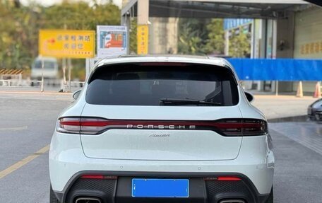Porsche Macan I рестайлинг, 2022 год, 4 750 000 рублей, 3 фотография