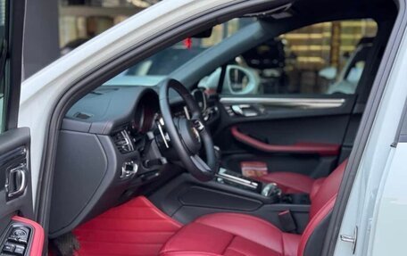 Porsche Macan I рестайлинг, 2022 год, 4 750 000 рублей, 5 фотография