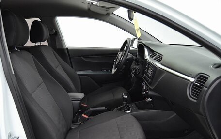 KIA Rio IV, 2021 год, 1 630 000 рублей, 25 фотография