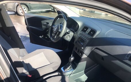 Volkswagen Polo VI (EU Market), 2015 год, 700 000 рублей, 10 фотография