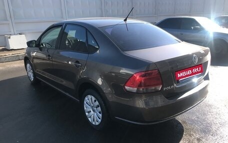 Volkswagen Polo VI (EU Market), 2015 год, 700 000 рублей, 4 фотография