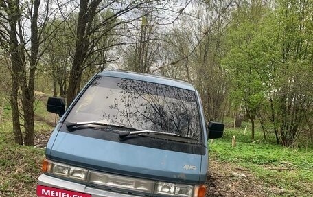 Nissan Largo III (W30), 1990 год, 220 000 рублей, 2 фотография