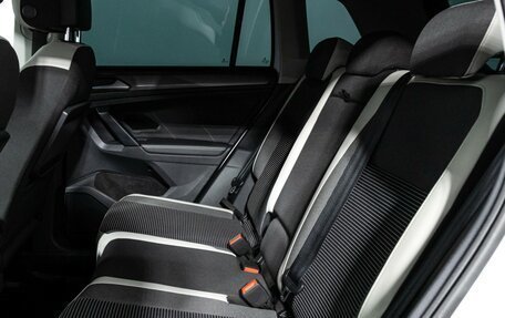 Volkswagen Tiguan II, 2020 год, 2 679 898 рублей, 10 фотография
