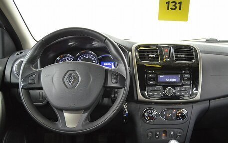 Renault Logan II, 2015 год, 790 000 рублей, 11 фотография