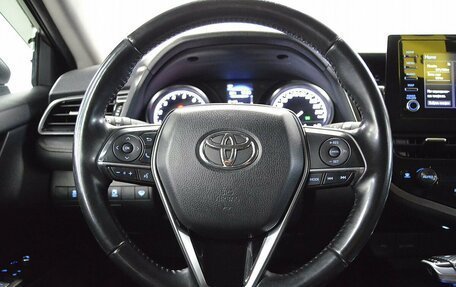 Toyota Camry, 2021 год, 2 670 000 рублей, 15 фотография