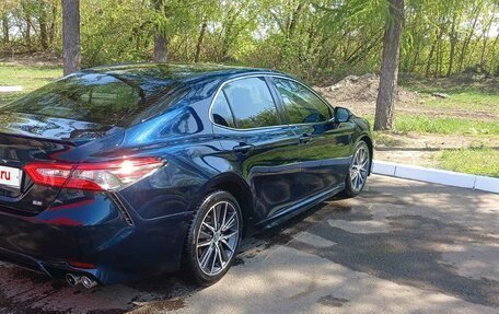 Toyota Camry, 2018 год, 1 850 000 рублей, 5 фотография