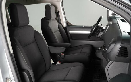 Peugeot Traveller I, 2018 год, 2 899 000 рублей, 8 фотография