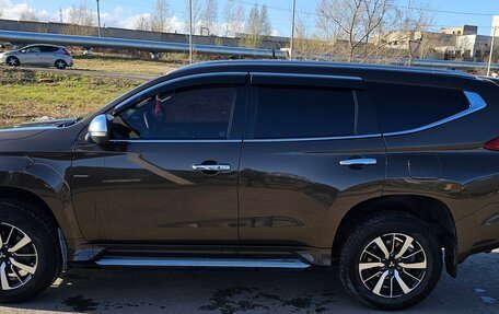 Mitsubishi Pajero Sport III рестайлинг, 2017 год, 3 450 000 рублей, 5 фотография