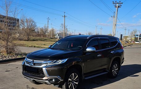 Mitsubishi Pajero Sport III рестайлинг, 2017 год, 3 450 000 рублей, 8 фотография