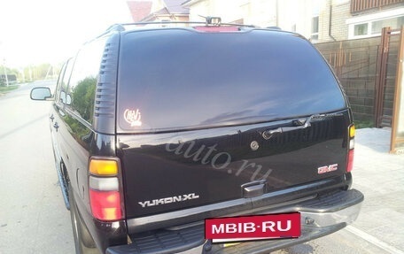 GMC Yukon III, 2004 год, 1 000 000 рублей, 3 фотография
