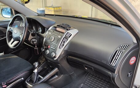 KIA cee'd I рестайлинг, 2011 год, 749 000 рублей, 19 фотография