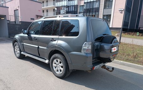 Mitsubishi Pajero IV, 2012 год, 1 799 000 рублей, 3 фотография