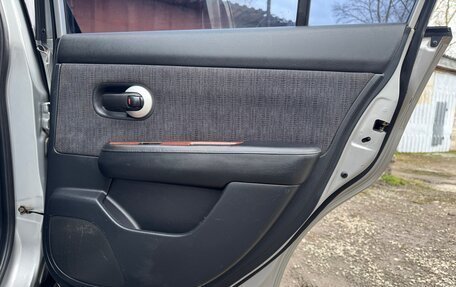 Nissan Tiida, 2004 год, 485 000 рублей, 21 фотография