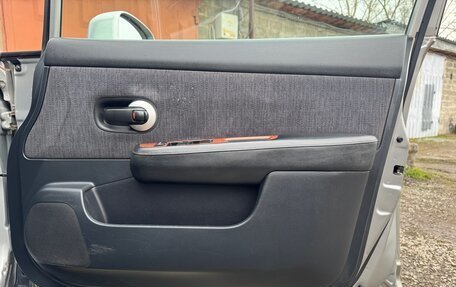 Nissan Tiida, 2004 год, 485 000 рублей, 20 фотография