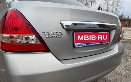Nissan Tiida, 2004 год, 485 000 рублей, 32 фотография