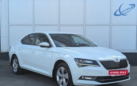 Skoda Superb III рестайлинг, 2016 год, 1 850 000 рублей, 5 фотография
