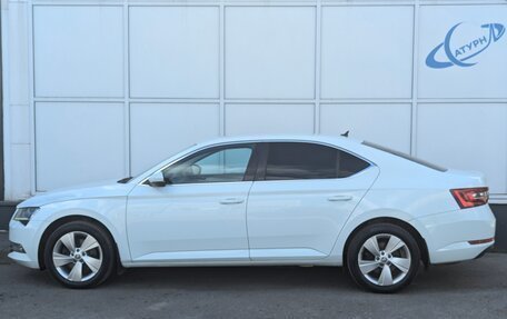 Skoda Superb III рестайлинг, 2016 год, 1 850 000 рублей, 12 фотография