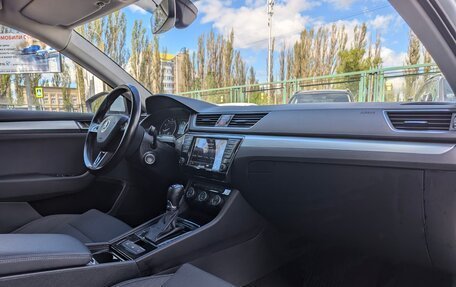 Skoda Superb III рестайлинг, 2016 год, 1 850 000 рублей, 15 фотография