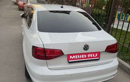 Volkswagen Jetta VI, 2016 год, 1 650 000 рублей, 3 фотография