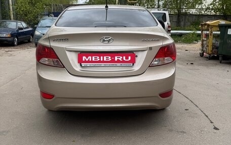 Hyundai Solaris II рестайлинг, 2011 год, 7 фотография