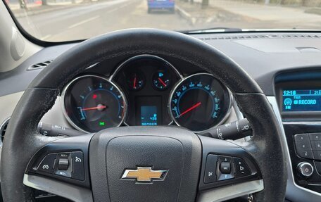 Chevrolet Cruze II, 2011 год, 559 000 рублей, 2 фотография