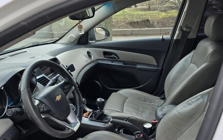 Chevrolet Cruze II, 2011 год, 559 000 рублей, 9 фотография
