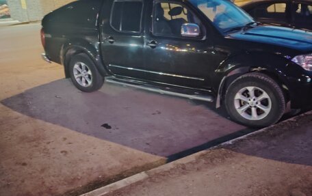 Nissan Navara (Frontier), 2010 год, 1 750 000 рублей, 2 фотография