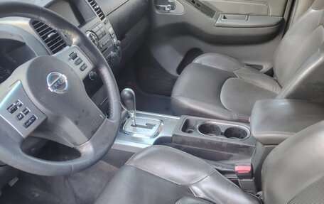Nissan Navara (Frontier), 2010 год, 1 750 000 рублей, 6 фотография