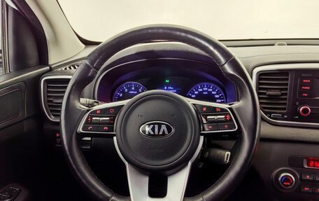 KIA Sportage IV рестайлинг, 2018 год, 1 990 000 рублей, 10 фотография