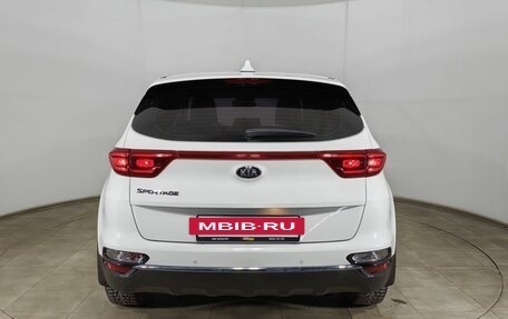 KIA Sportage IV рестайлинг, 2018 год, 1 990 000 рублей, 5 фотография
