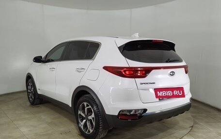 KIA Sportage IV рестайлинг, 2018 год, 1 990 000 рублей, 6 фотография