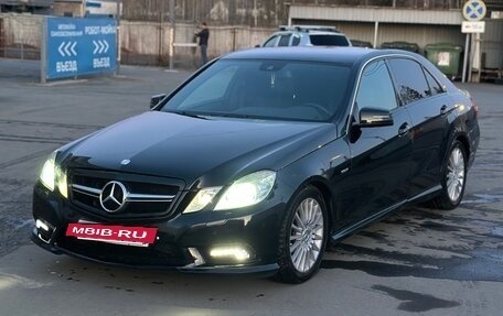 Mercedes-Benz E-Класс, 2011 год, 1 390 000 рублей, 2 фотография