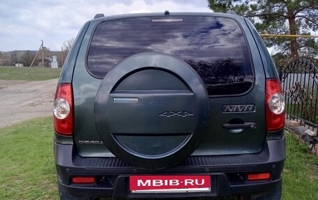 Chevrolet Niva I рестайлинг, 2010 год, 635 000 рублей, 2 фотография