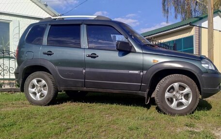 Chevrolet Niva I рестайлинг, 2010 год, 635 000 рублей, 15 фотография