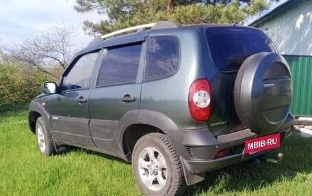 Chevrolet Niva I рестайлинг, 2010 год, 635 000 рублей, 11 фотография