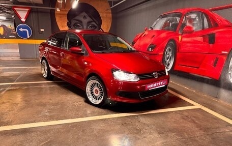 Volkswagen Polo VI (EU Market), 2012 год, 1 040 000 рублей, 2 фотография