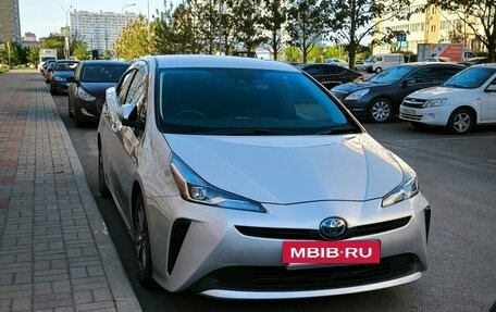 Toyota Prius IV XW50, 2019 год, 2 180 000 рублей, 18 фотография