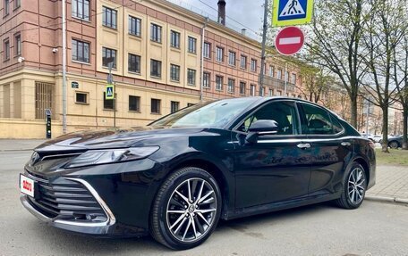 Toyota Camry, 2022 год, 3 450 000 рублей, 6 фотография