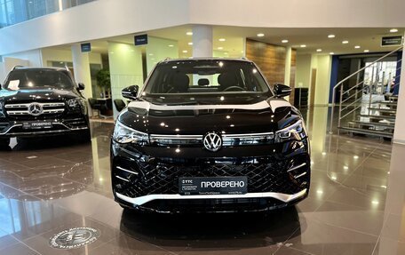 Volkswagen Tiguan, 2024 год, 4 990 000 рублей, 2 фотография