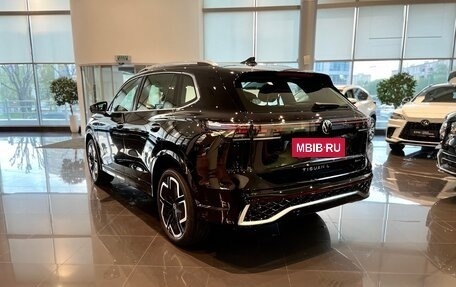 Volkswagen Tiguan, 2024 год, 4 990 000 рублей, 5 фотография