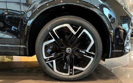 Volkswagen Tiguan, 2024 год, 4 990 000 рублей, 10 фотография