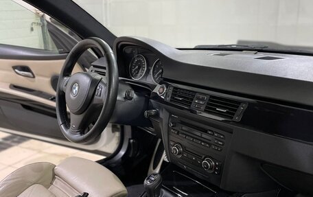 BMW 3 серия, 2010 год, 2 400 000 рублей, 17 фотография